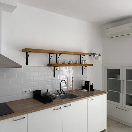 Flores Garden Pool Side And Sea View *