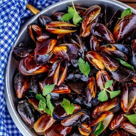 Flores Garden Pool Side And Sea View Appartement Chernomorets