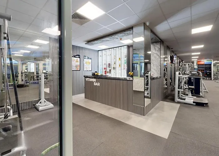 Flores Garden Pool Side And Sea View *